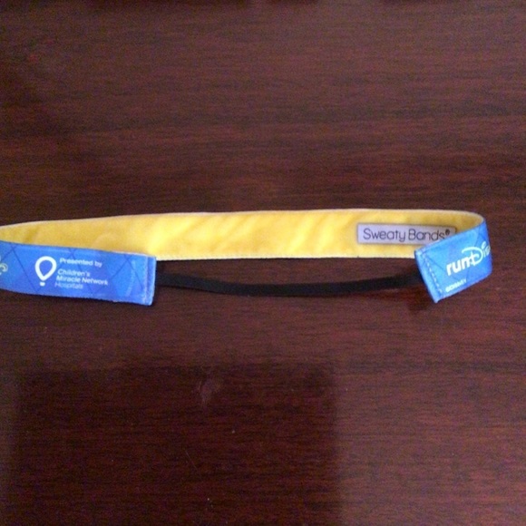 Sweaty Bands 2015 Disney Princess 13.1 - Picture 2 of 2